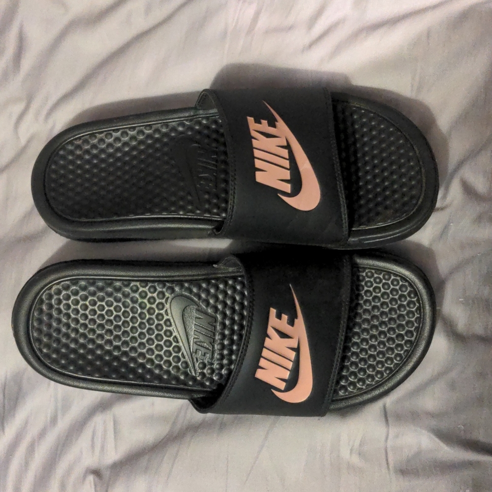 Nike slides